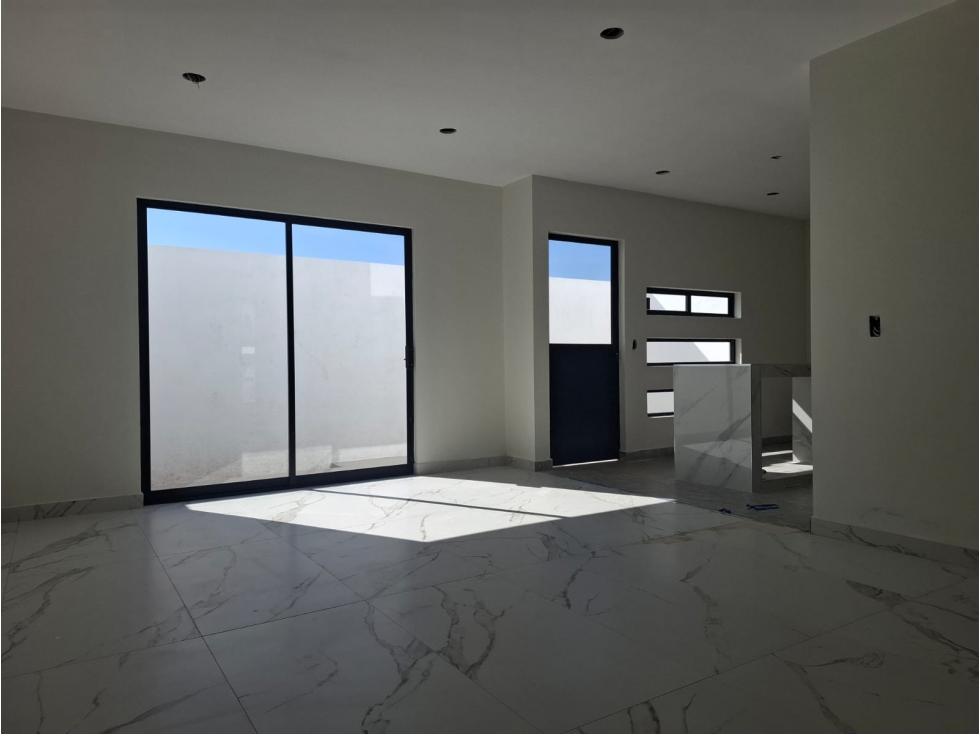 CASA EN VENTA EN SAN JUAN DEL RIO, QUERETARO. — foto 2
