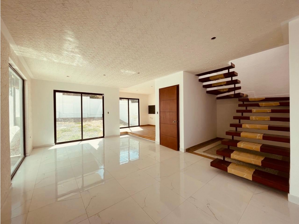 CASA EN VENTA EN SAN JUAN DEL RIO, QUERETARO — foto 2