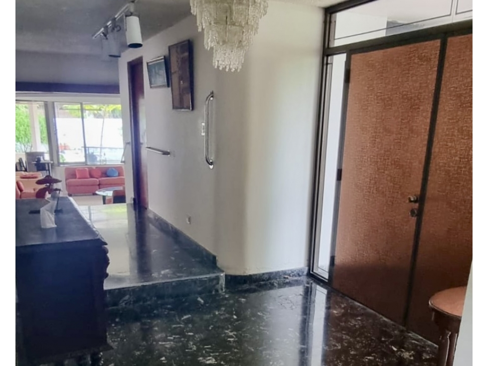 Se Vende o Alquila Casa con Zonificación ZM6 en Obarrio — foto 4