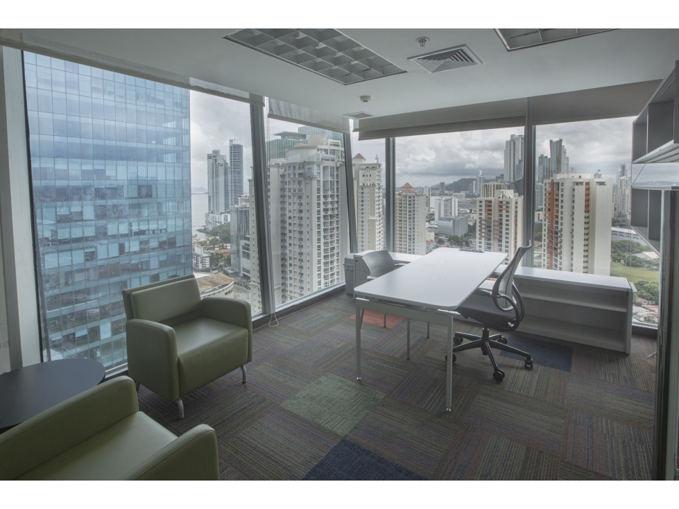 Oficina Amplia en Oceania Business Center Ideal para Multinacionales