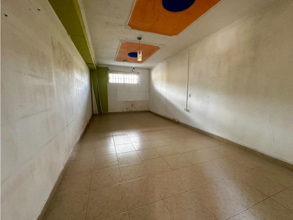 Se Alquila - Vende Edificio en Urbanización Club X - 4