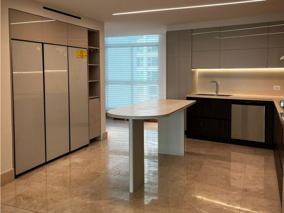 Se Alquila Apartamento en Santa Maria