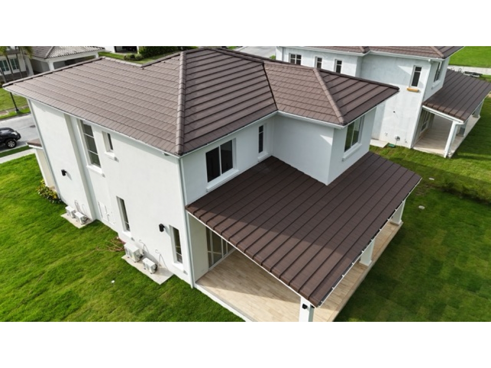 Veranera - Se Vende Casa en Bijao Beach Club & Residences - 3