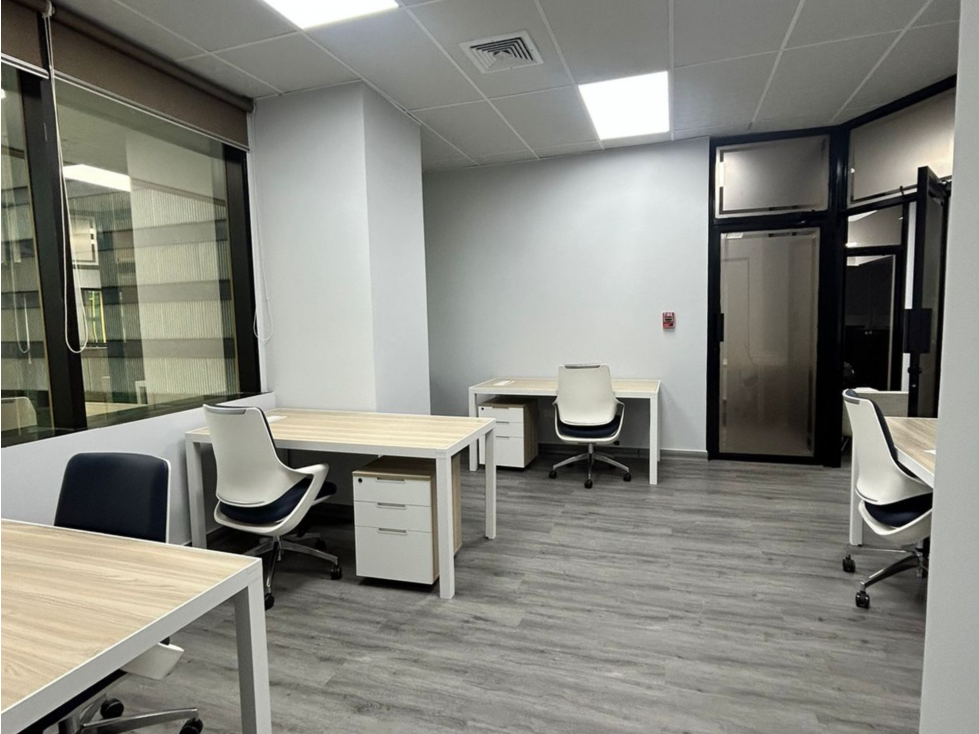 Se Alquila Oficina Amoblada en Plaza Credicorp Bank, Calle 50 - 6