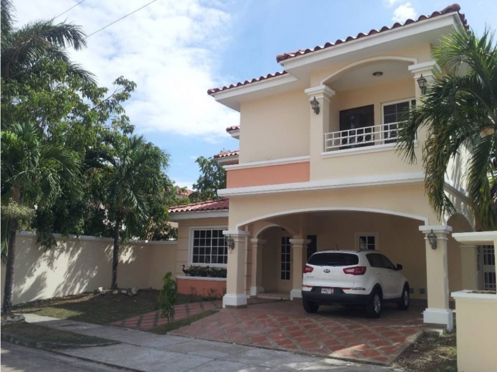 Se Vende Casa Alquilada en Villa Valencia, Costa Sur
