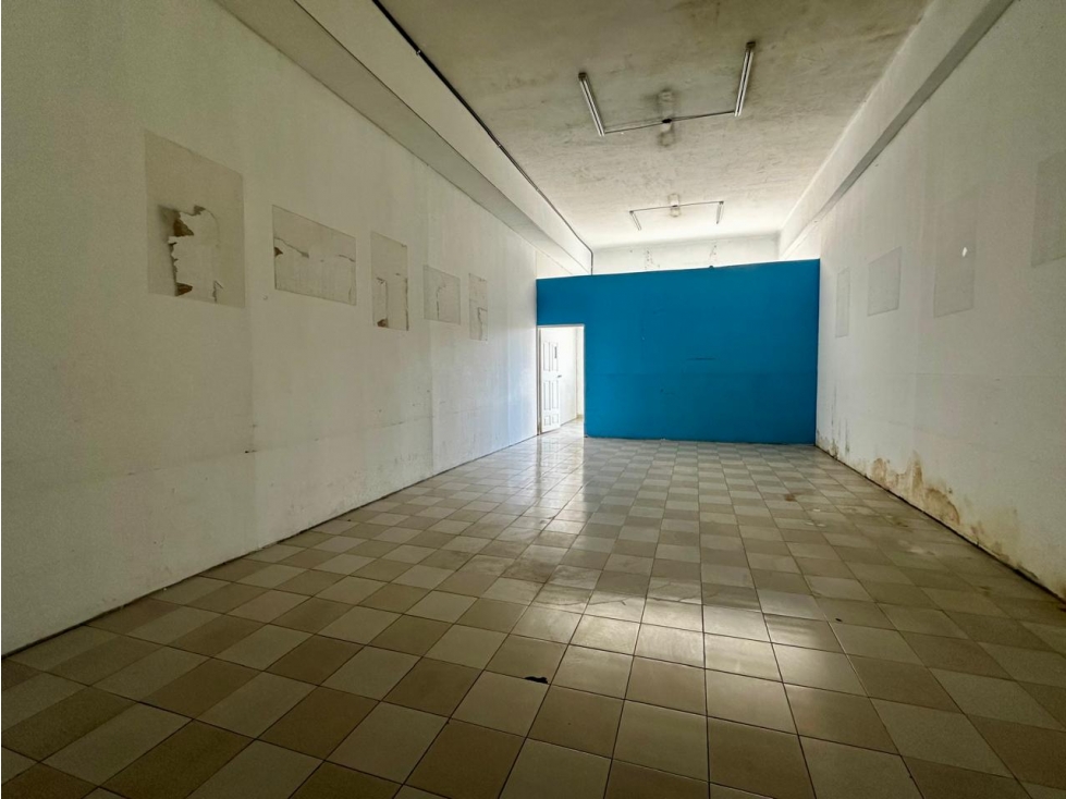 Se Alquila - Vende Edificio en Urbanización Club X - 2