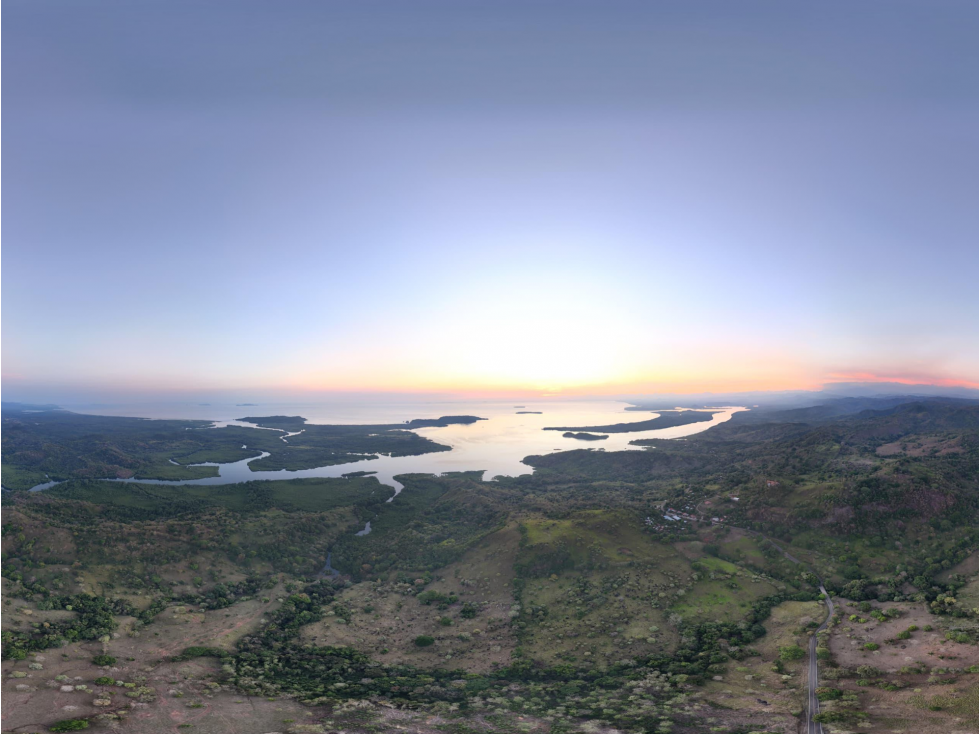 Se Vende Terreno Ideal para Desarrollo Turístico en Chiriqui - 2