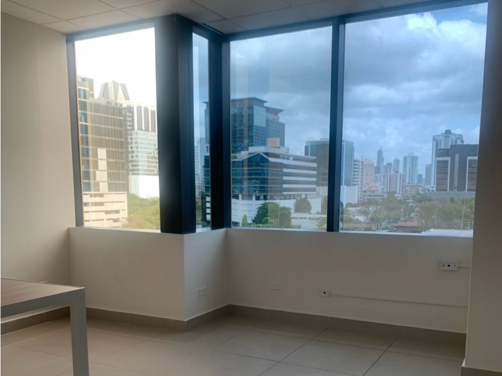 Se Alquila Oficina de 154 m² en Plaza Credicorp Bank, Calle 50 - 3