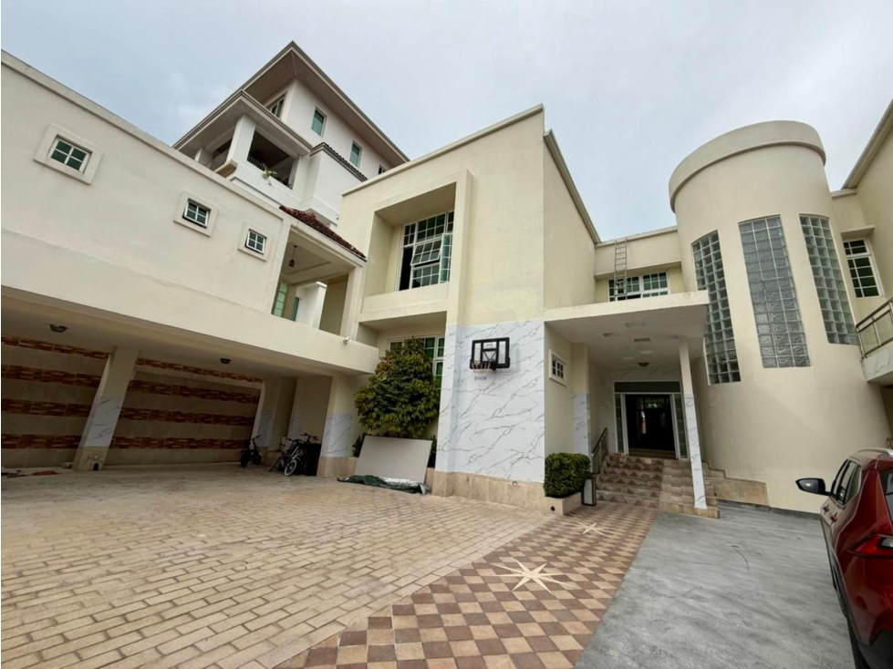 Se Vende o Alquila Casa en San Francisco