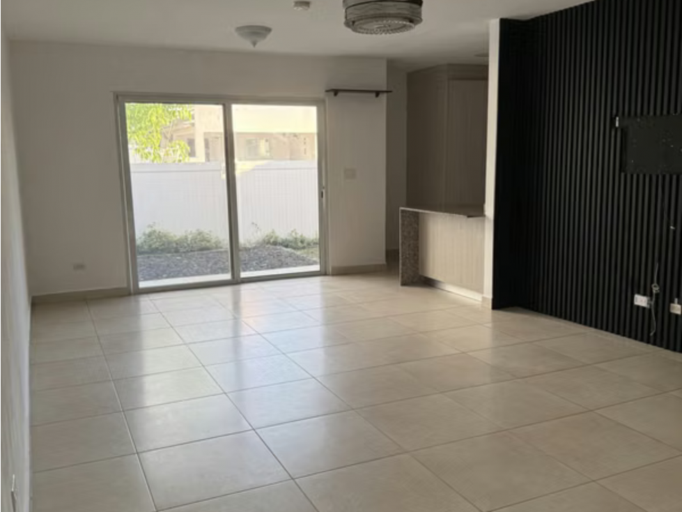 Se Alquila Casa en Villasur Residences, Costa Sur