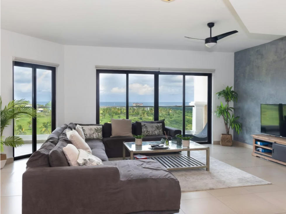 Se Vende Apartamento de Playa en Vistamar, San Carlos