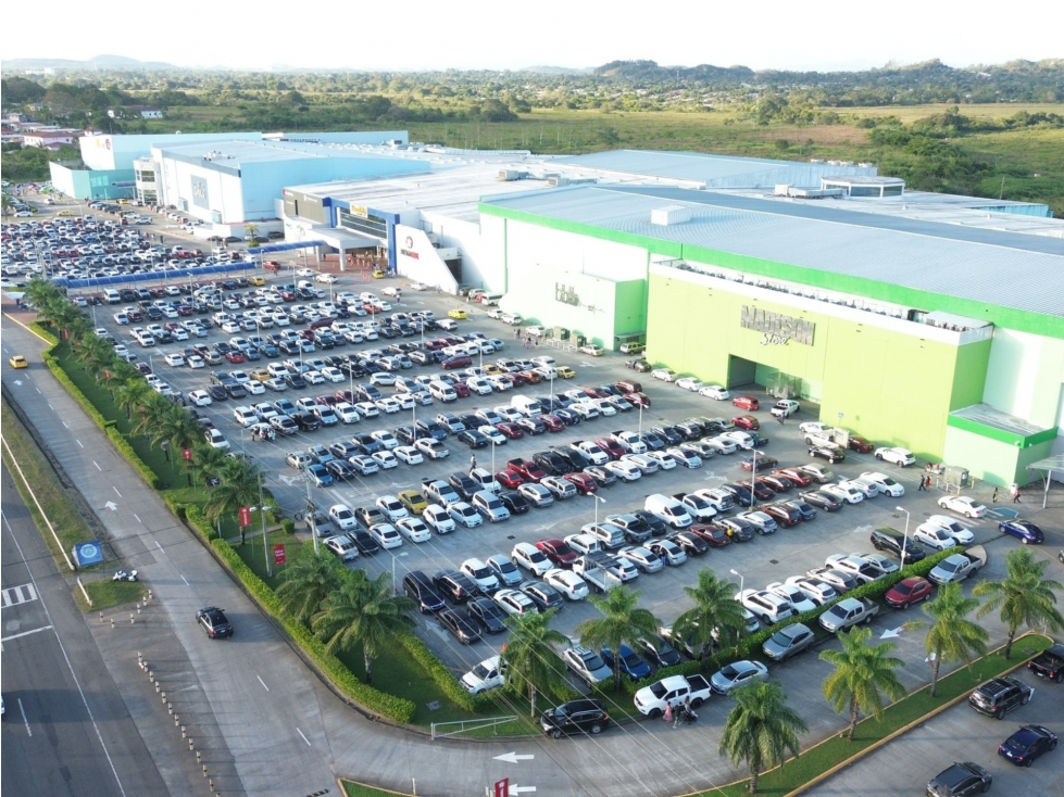 Santiago Mall - Se Alquila Amplio Local Comercial en Santiago - 2