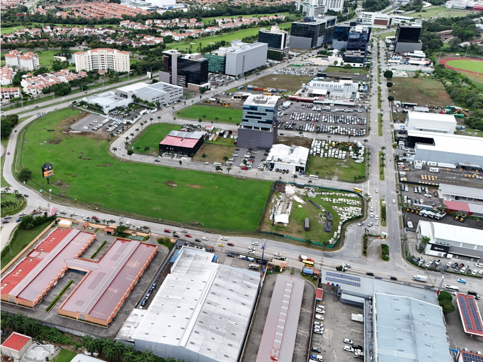 Se Vende Terreno en Santa María Business District — foto 6