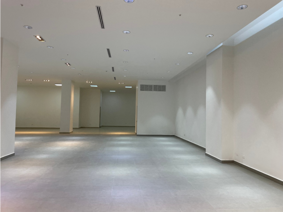 Se Vende o Alquila Local Comercial en Los Andes Mall, San Miguelito — foto 3