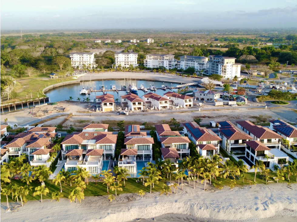 Se Vende Residencia de Lujo en Velamar Village, Buenaventura - 1