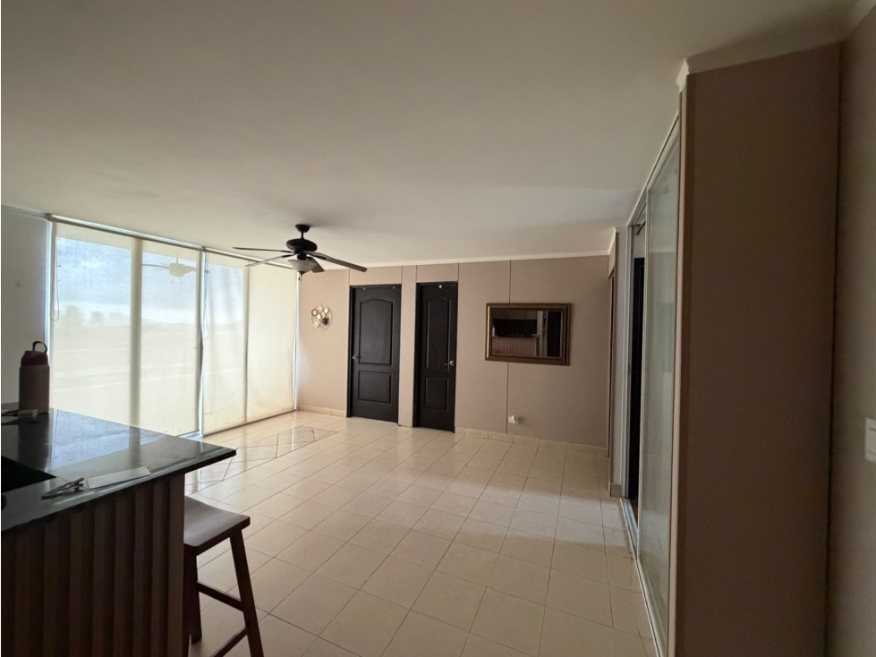 Se Alquila Apartamento en Majestic Gardens, Edison Park