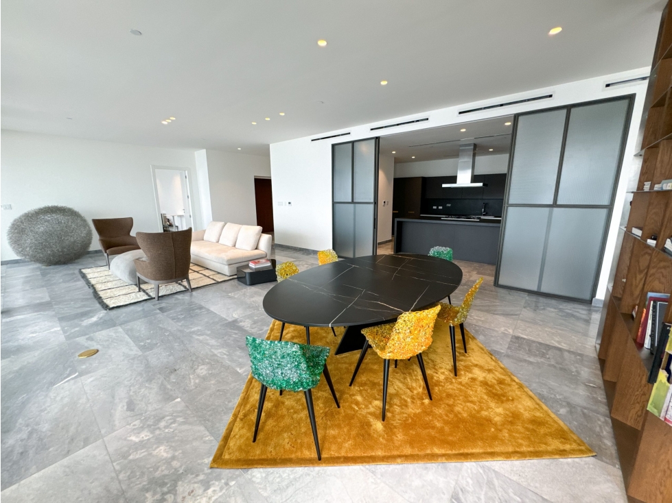 Se Vende Penthouse Amoblado en Costa del Este