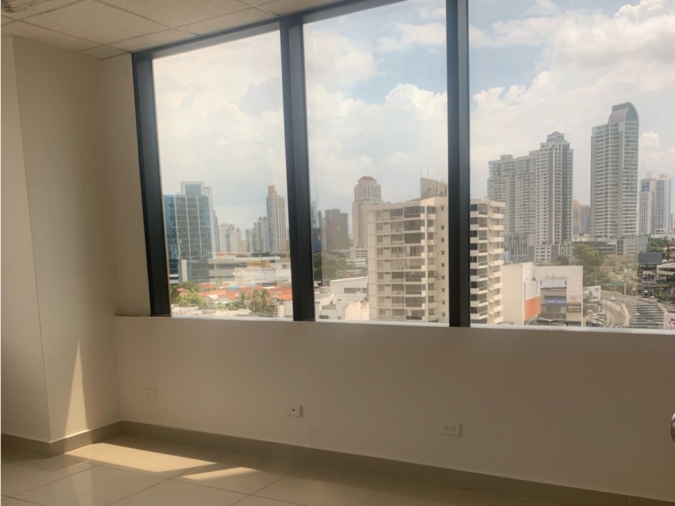 Se Alquila Oficina de 154 m² en Plaza Credicorp Bank, Calle 50 - 4