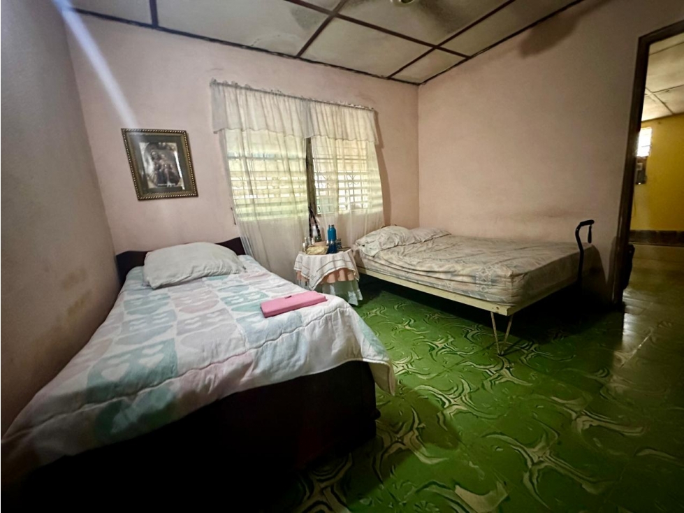 Vendo Casa con Terreno Amplio de 885 m² en Pocrí de Aguadulce - 5
