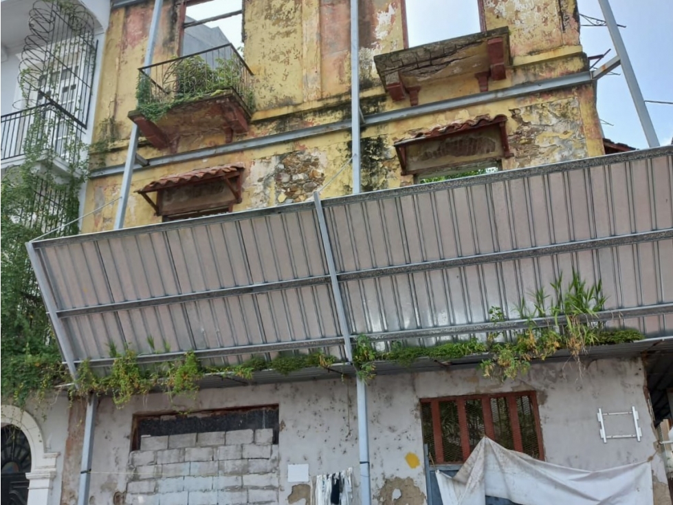 Casa Maestre - Se Vende Edificio para restaurar en Casco Viejo - 3