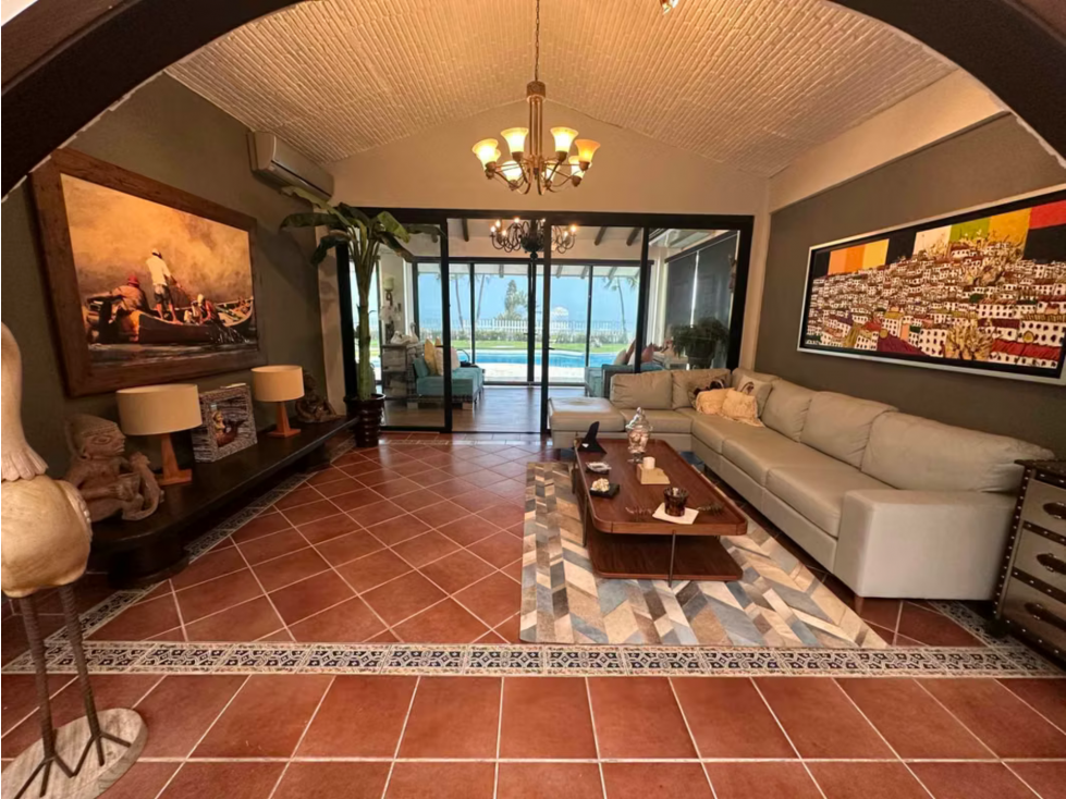 Se Vende Casa de Playa con Piscina y Bohio en Vistamar, San Carlos — foto 4