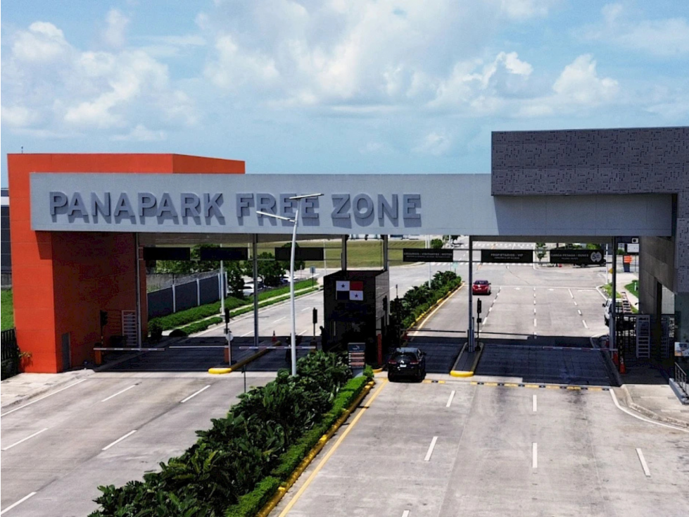 Se Vende o Alquila Lote en Panapark Free Zone
