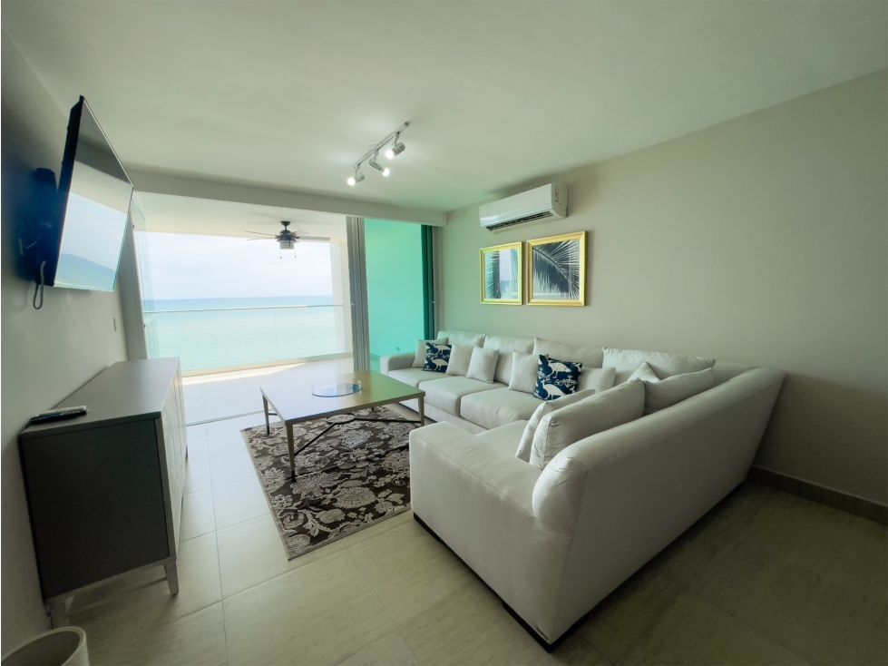 Se Vende Apartamento de Playa en Lighthouse Beach Tower, Río Hato