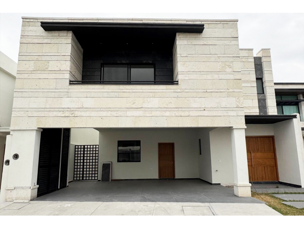 Casa en VENTA en Residencial La Escondida RCV636787