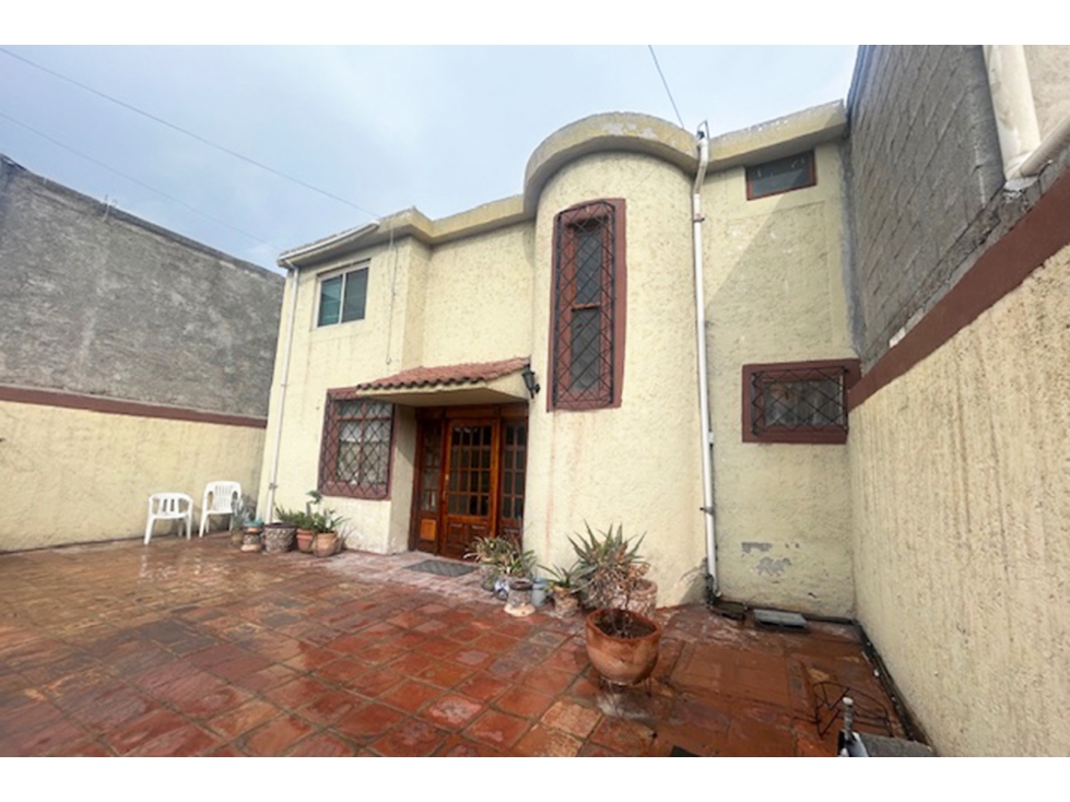 Oportunidad Casa amplia en VENTA por Blvd. Sarmiento RCV677361