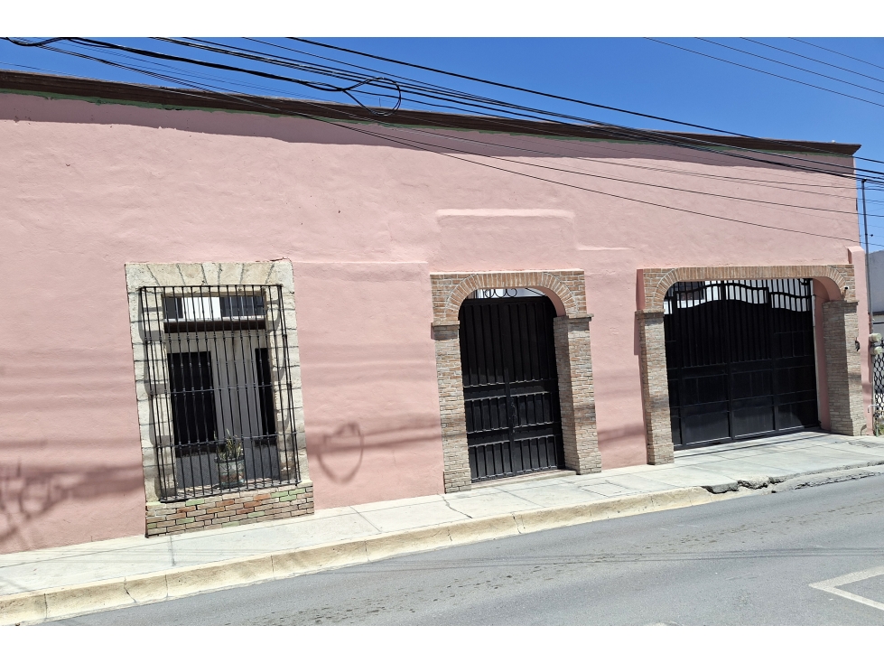 Amplia Casa en RENTA en el Centro de la Ciudad RCR678988