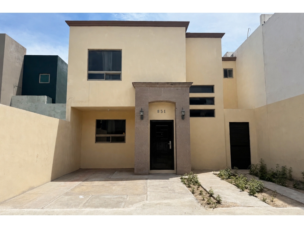 Casa en RENTA en Portales del Valle RCR679449 - 1