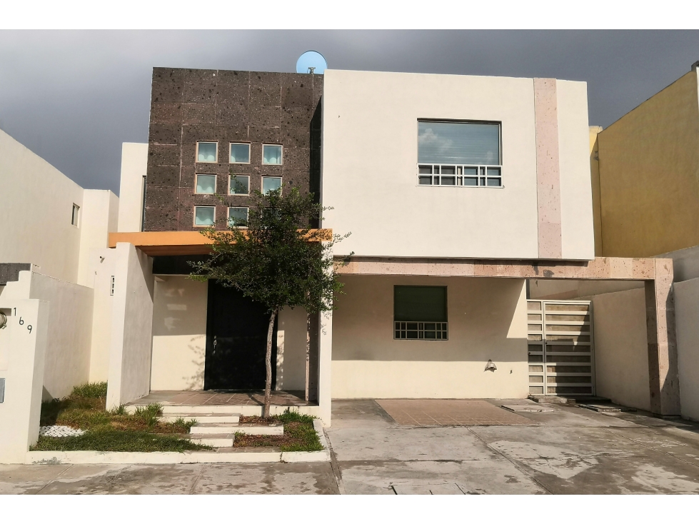 Casa VENTA en Privadas de Santiago RCV686471