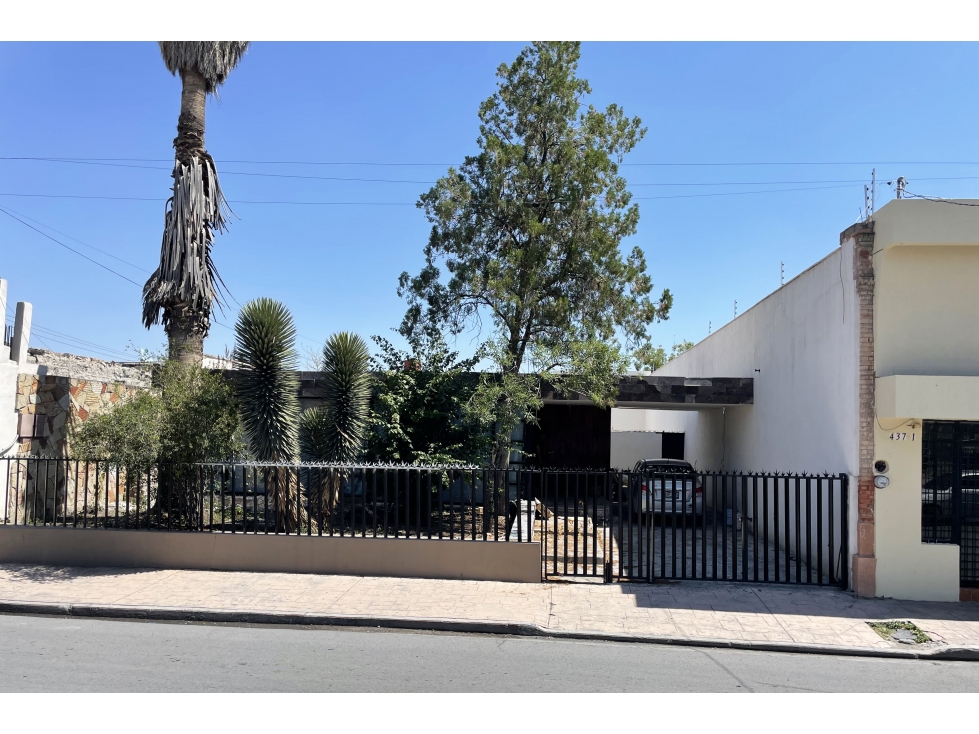 Casa en RENTA con vocación comercial en Zona Centro RCR688562 - 1