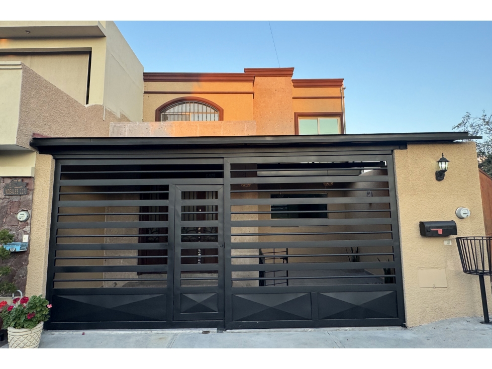 Casa en VENTA en Rincones de la Aurora RCV690445 - 1