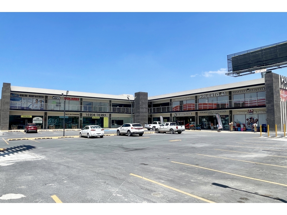 Local en RENTA en Plaza Comercial Yola, Ramos Arizpe CLR691017 - 1