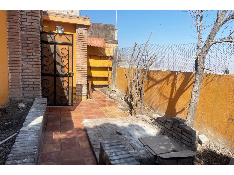 Se VENDE amplia casa con terreno A en col. Independencia RCV660331 — foto 2