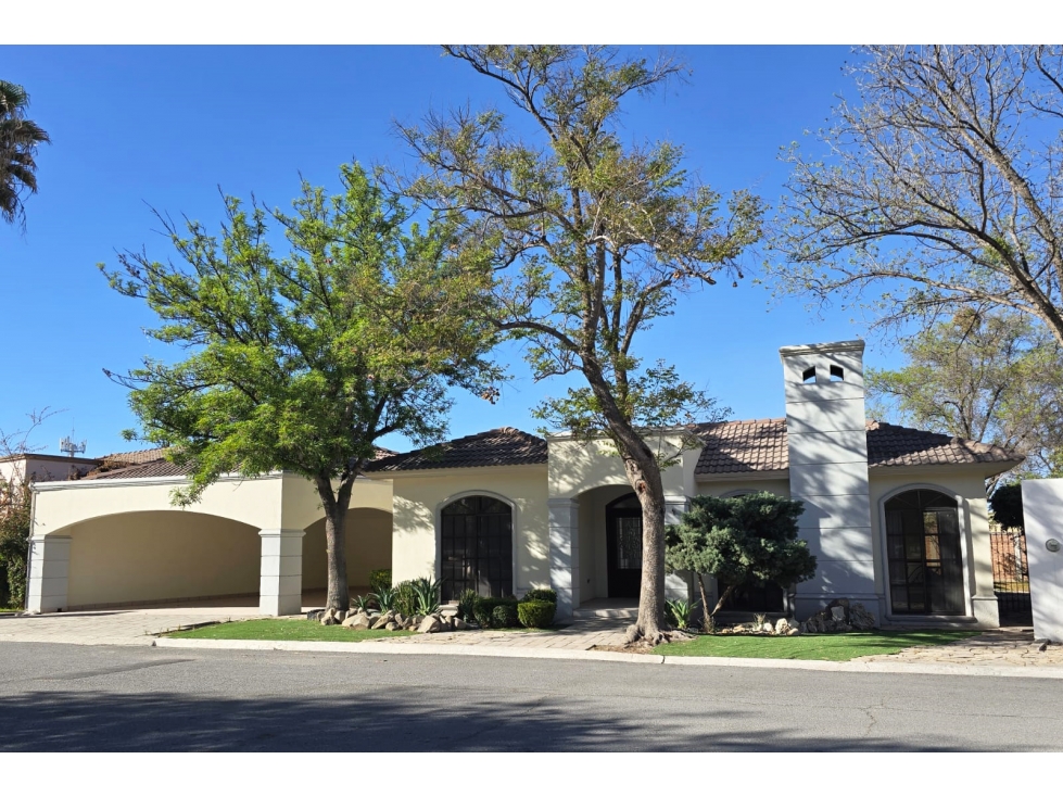Residencia de 1 planta en VENTA en Villas de San Carlos RCV633532
