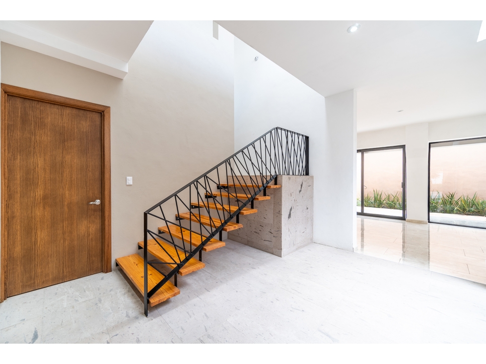 Al Norte Casa en VENTA en Rincón de los Encinos RCV598540 — foto 2