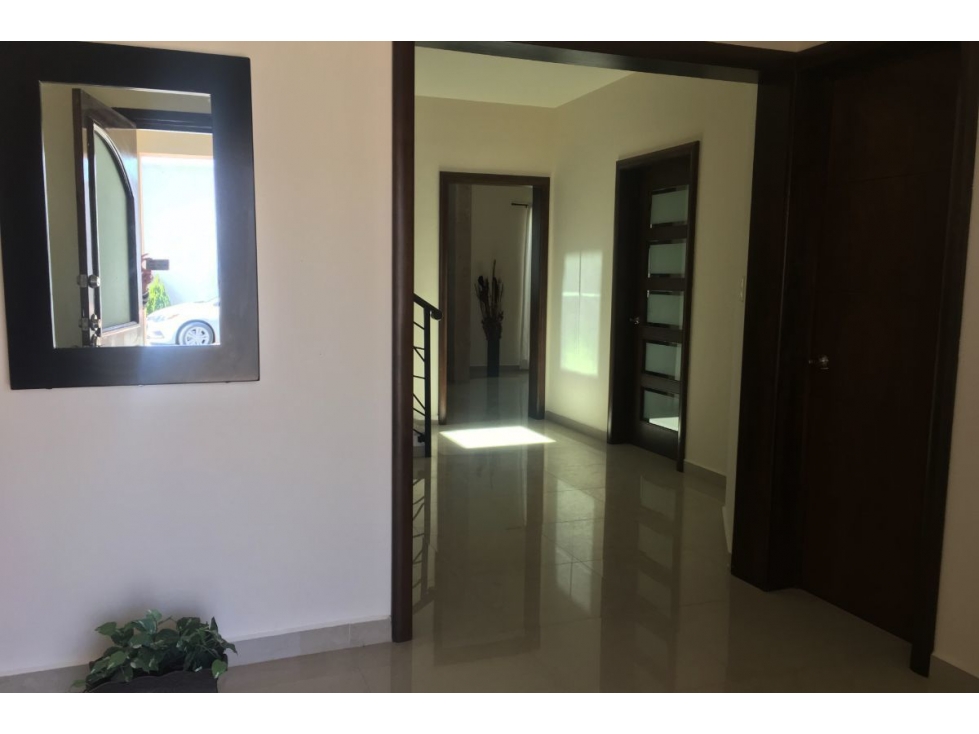 Casa en Renta amueblada en Villa Bonita II RCR407923 — foto 2