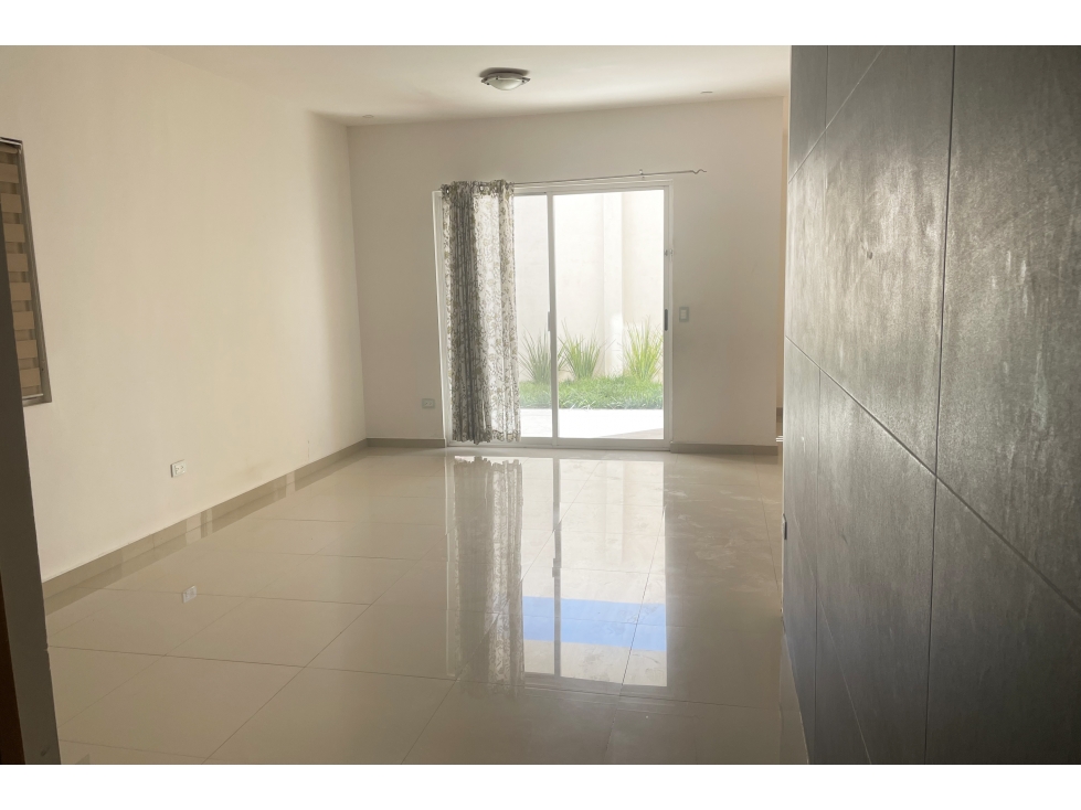 Casa RENTA en Privanzas del Campestre - Sao Paulo RCR630702 — foto 2