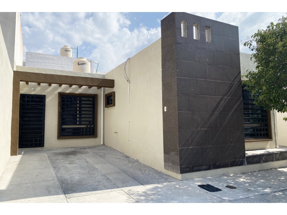 Casa en RENTA en Valle del Oriente RCR466947 — foto 2