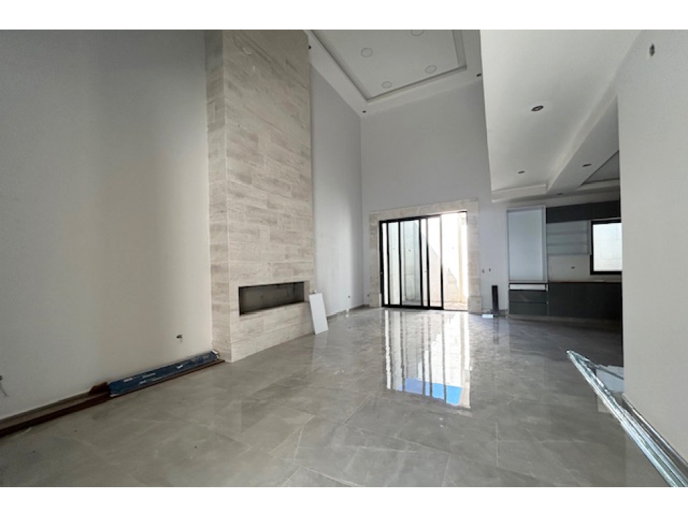 Estrena residencia en VENTA en fraccionamiento Torrealta RCV654190 — foto 2