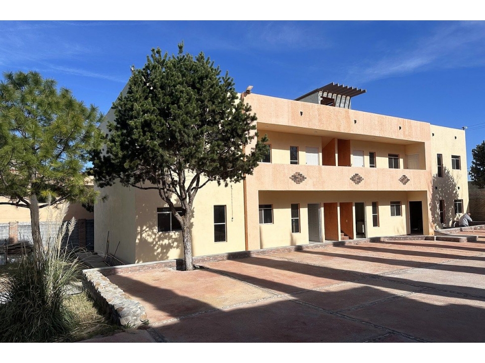 Edificio con departamentos en Venta en Lomas de Lourdes REV671033 - 2