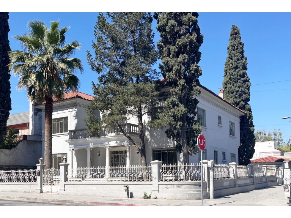 Casa en RENTA en el centro histórico de Saltillo RCR678281 — foto 2