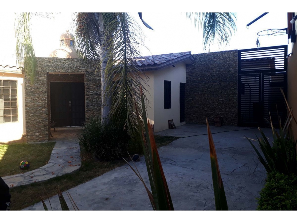 Casa en RENTA para oficina o casa habitación RCR455023 — foto 2