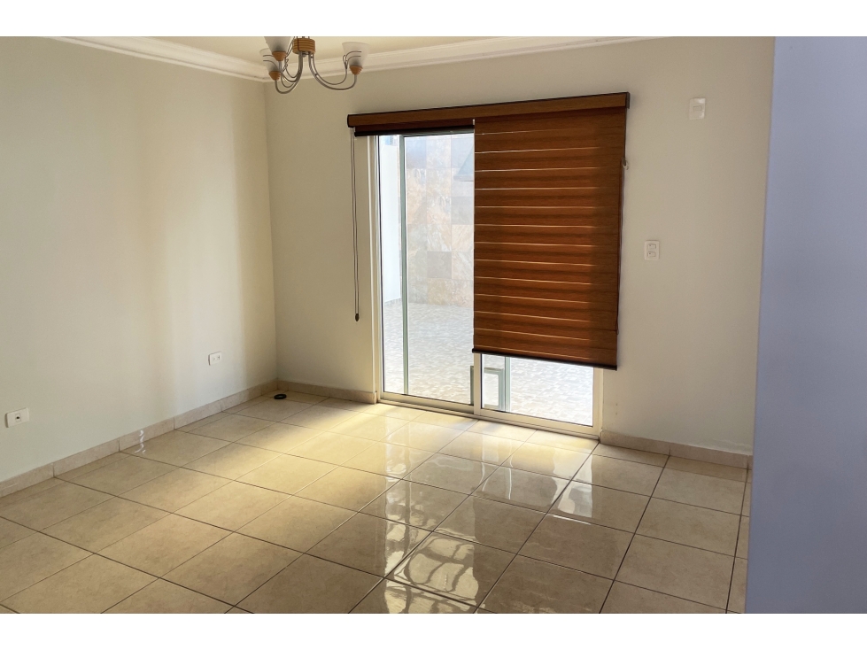 Casa en VENTA en Privanzas del Campestre (Marsella) RCV690412 - 2