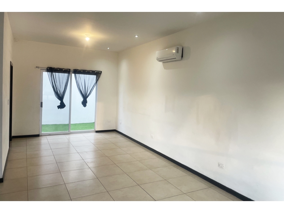 Casa en Renta sin amueblar en Fracc. Terranova RCR367411 - 2