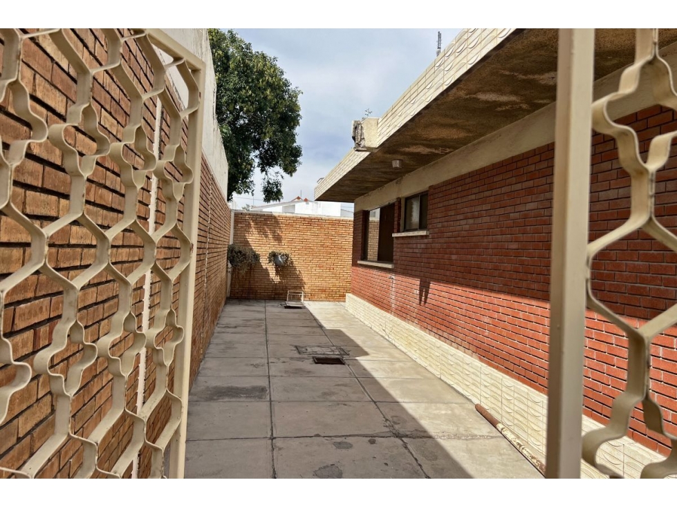 Residencia esquina de 1 sola planta en Republica Oriente RCV596227 — foto 3