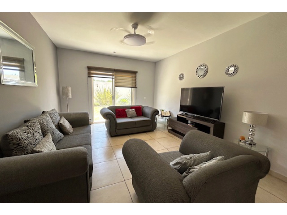 Casa en VENTA con recámara en planta baja en Arteaga RCV644370 — foto 3