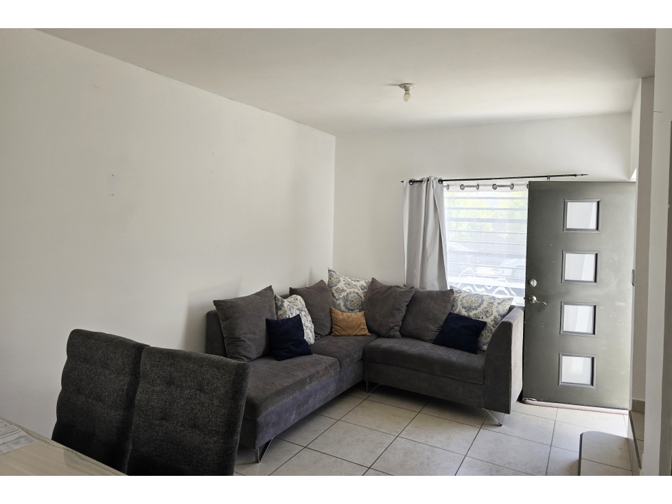 Casa RENTA semi-amueblada en Real del Sol VI RCR647939 - 3